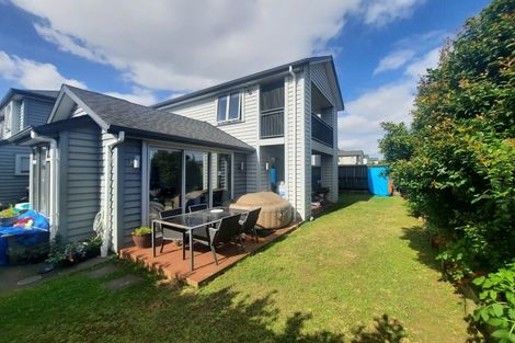 Photo of property in 31 Pickaberry Avenue, Karaka, Papakura, 2113