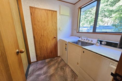 Photo of property in 27 Loris Place, Karoro, Greymouth, 7805