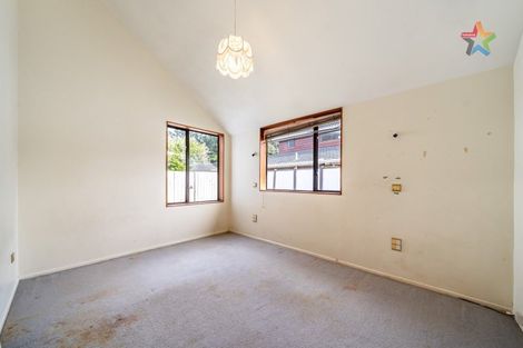 Photo of property in 34 Waddington Drive, Naenae, Lower Hutt, 5011