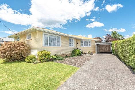 Photo of property in 2 Borlase Place, Aramoho, Whanganui, 4500