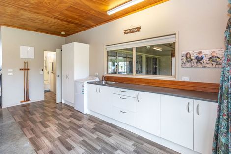 Photo of property in 13 Koromiko Drive, Coromandel, 3506