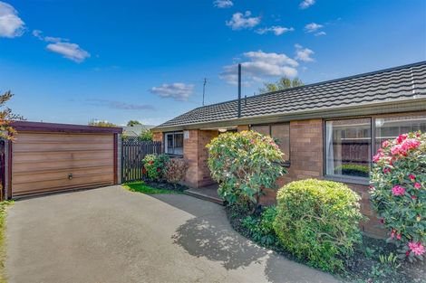 Photo of property in 2/25 Withells Road, Avonhead, Christchurch, 8042