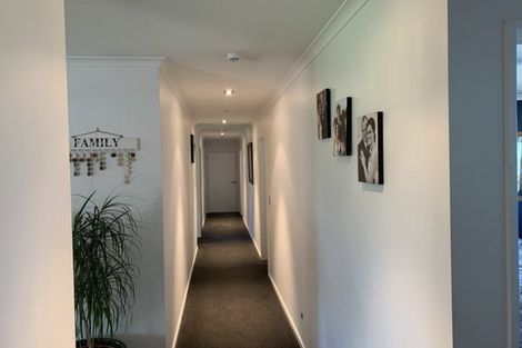 Photo of property in 1 Sunhaven Cove, Cromwell, 9310