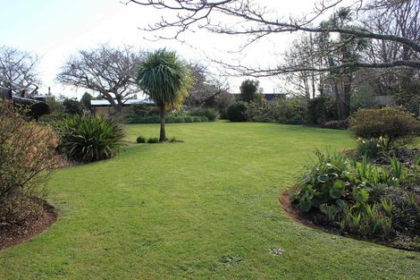 Photo of property in 1266 Egmont Road, Egmont Village, New Plymouth, 4372