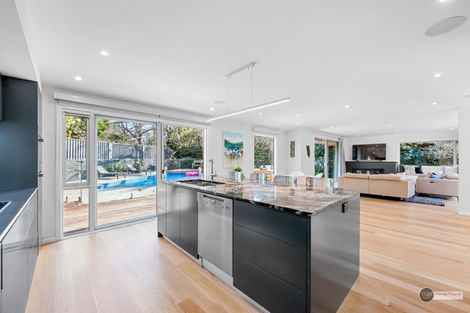 Photo of property in 2a Bloomfield Terrace, Hutt Central, Lower Hutt, 5010