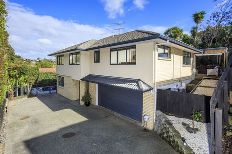 Photo of property in 21a Cliff Road, Torbay, Auckland, 0630