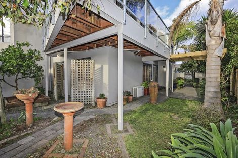 Photo of property in 1/19 Havelock Road, Havelock North, 4130