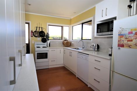 Photo of property in 23 Kon Tiki Road, Whiritoa, Whangamata, 3691