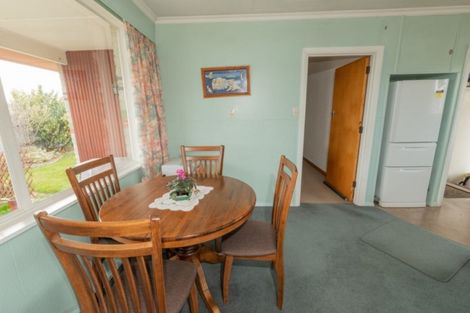 Photo of property in 6 Campbell Street, Alexandra, 9320
