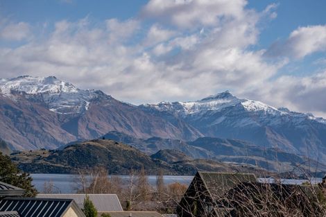 Photo of property in 4 Cherry Court, Wanaka, 9305