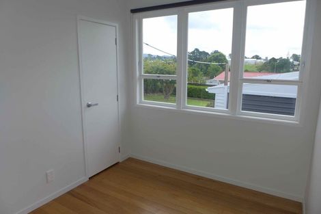 Photo of property in 97 Seymour Road, Sunnyvale, Auckland, 0612