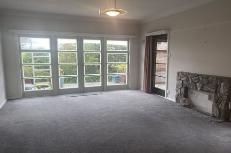 Photo of property in 5 Chesterton Street, Johnsonville, Wellington, 6037