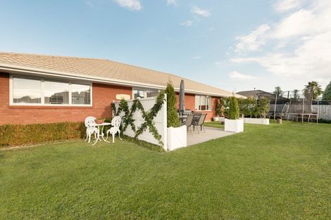 Photo of property in 2 Amy Place, Pyes Pa, Tauranga, 3112