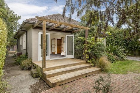 Photo of property in 350 Riverlaw Terrace, Saint Martins, Christchurch, 8022