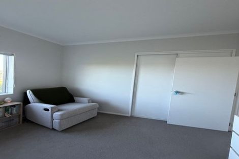 Photo of property in 36 Taikura Avenue, Red Beach, 0932