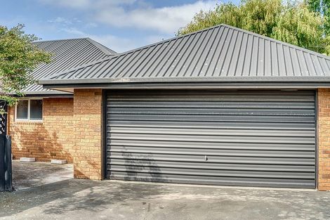 Photo of property in 2/45b Trafford Street, Harewood, Christchurch, 8051
