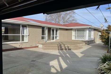 Photo of property in 1/1 Glenys Place, Broomfield, Christchurch, 8042