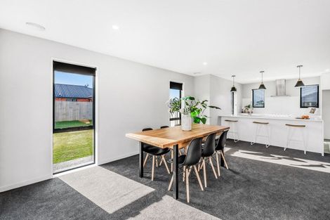 Photo of property in 33a Hillcrest Road, Papatoetoe, Auckland, 2025