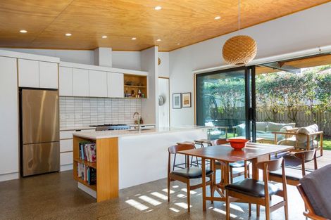 Photo of property in 163a Main Street, Greytown, 5712