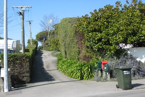 Photo of property in 25 Dyers Pass Road, Cashmere, Christchurch, 8022