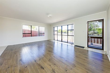 Photo of property in 3 Topaz Place, Wiri, Auckland, 2104