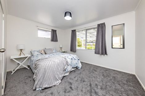 Photo of property in 22 Killington Crescent, Mangere, Auckland, 2022