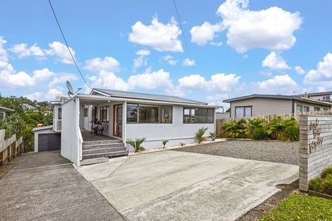 Photo of property in 167 Vipond Road, Stanmore Bay, Whangaparaoa, 0932