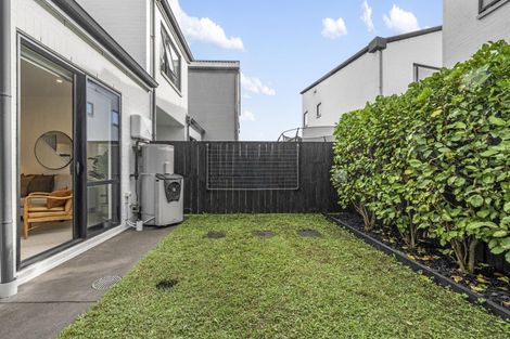 Photo of property in 16 Frank Gill Road, Hobsonville, Auckland, 0616