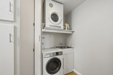 Photo of property in 153 Victoria Road, Saint Clair, Dunedin, 9012