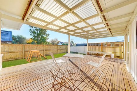 Photo of property in 28 Sandspit Road, Waiuku, 2123