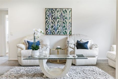 Photo of property in 27 Coachman Drive, Flat Bush, Auckland, 2016