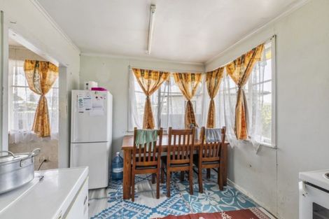 Photo of property in 32 Everitt Road, Otara, Auckland, 2023