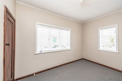 Photo of property in 63 Selwyn Crescent, College Estate, Whanganui, 4500