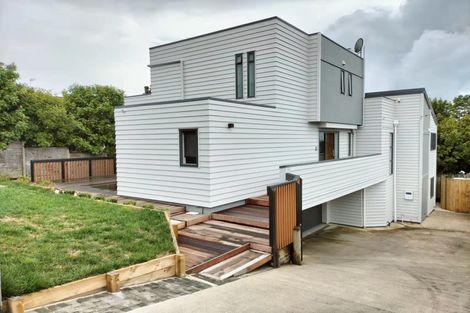 Photo of property in 45a Forrest Hill Road, Milford, Auckland, 0620