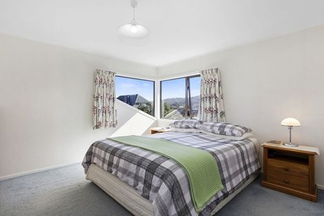 Photo of property in 28 De Menech Grove, Avalon, Lower Hutt, 5011