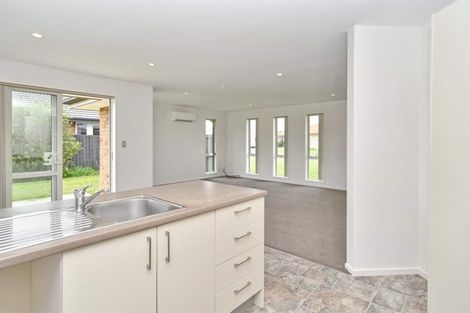 Photo of property in 6 Maple Place, Rangiora, 7400