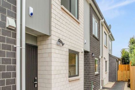 Photo of property in 5/4017 Great North Road, Glen Eden, Auckland, 0602