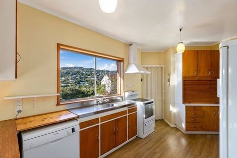 Photo of property in 4 Randolph Road, Crofton Downs, Wellington, 6035