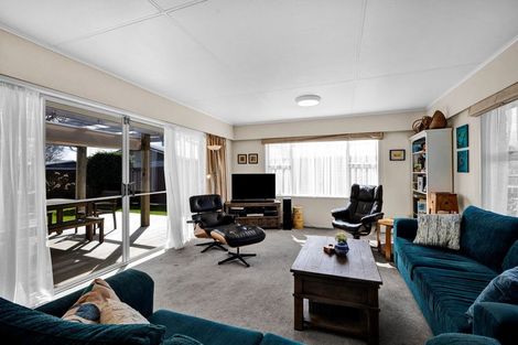 Photo of property in 18 Kowhai Street, Hawera, 4610