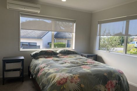 Photo of property in 33 Blue Heron Rise, Stanmore Bay, Whangaparaoa, 0932