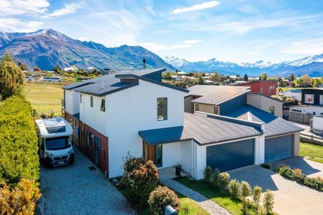 Photo of property in 106a Kings Drive, Wanaka, 9305
