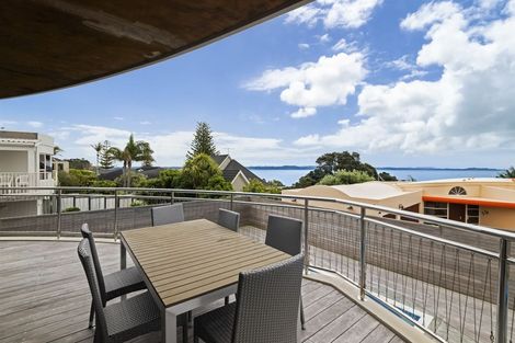 Photo of property in 18 Pacific Parade, Army Bay, Whangaparaoa, 0930