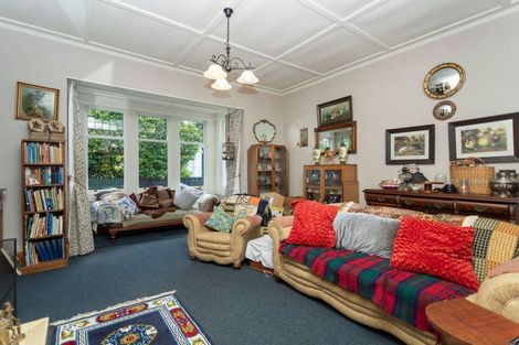 Photo of property in 21 Chamberlain Street, Dannevirke, 4930