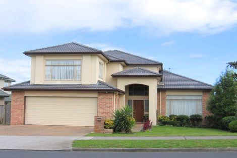 Photo of property in 27 Middlefield Drive, East Tamaki Heights, Auckland, 2016