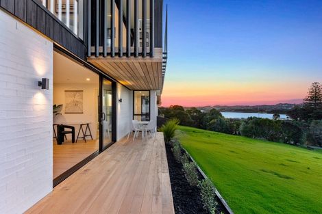 Photo of property in 45b Rosario Crescent, Red Beach, 0932