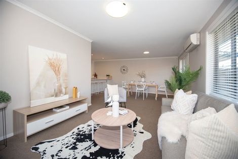 Photo of property in 9/27 Jones Crescent, Melville, Hamilton, 3206