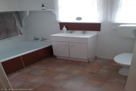 Photo of property in 32 Bruce Road, Glenfield, Auckland, 0629