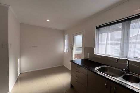 Photo of property in 2/32 Wentworth Avenue, Papatoetoe, Auckland, 2025