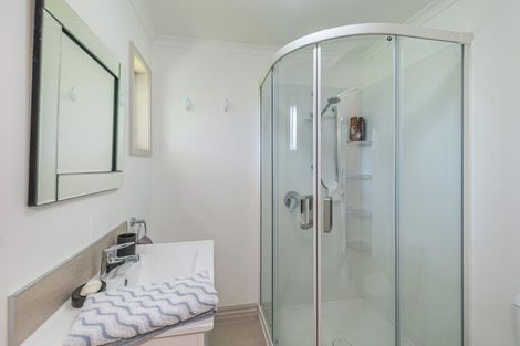 Photo of property in 15 Okarito Avenue, Levin, 5510