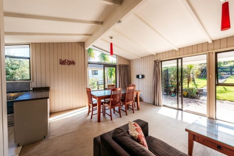 Photo of property in 13 Puriri Road, Oneroa, Waiheke Island, 1081